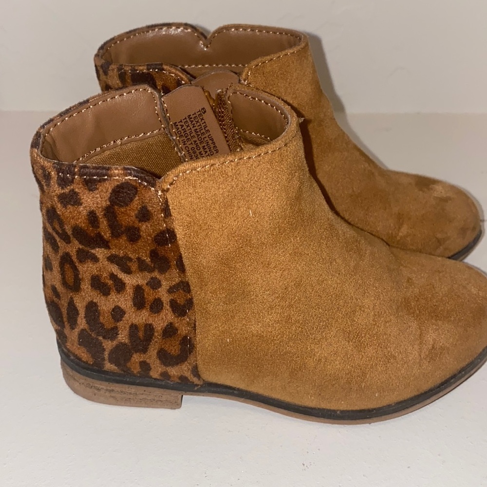 Cat jack chetach shoes size 8